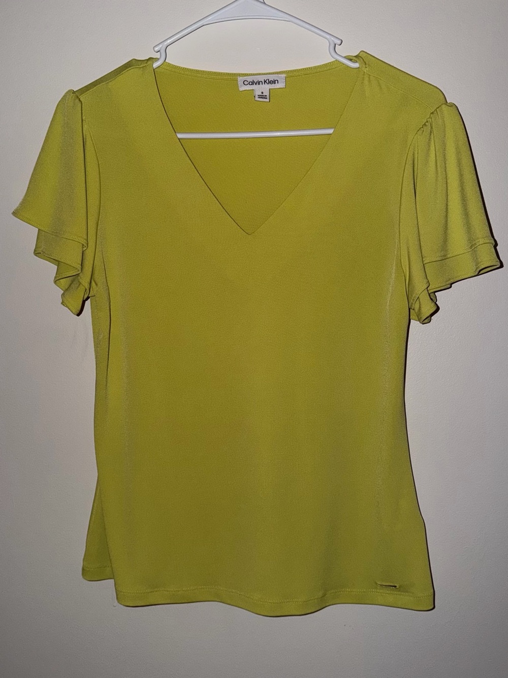 ❌LAST CHANCE❌ Calvin Klein V-Neck Flutter Sleeve Top
